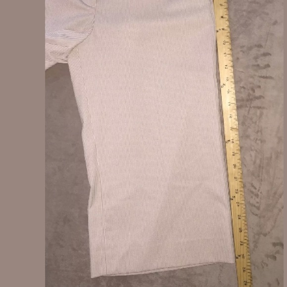 EXPRESS~Seersucker Stripe Cropped Capri Pants~8 - Picture 7 of 8